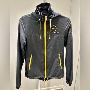 Nike Livestrong women’s‎ windbreaker Sz Sm